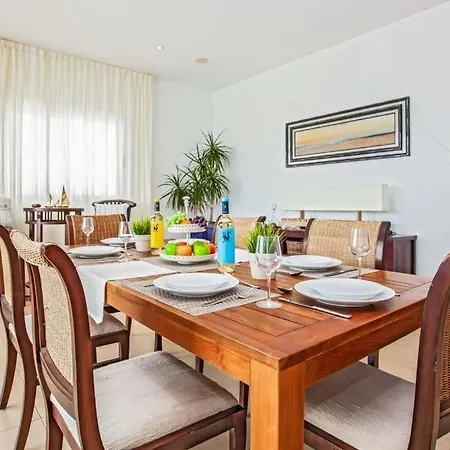 Sleeps 6 Pool Wifi * Puerto Calero